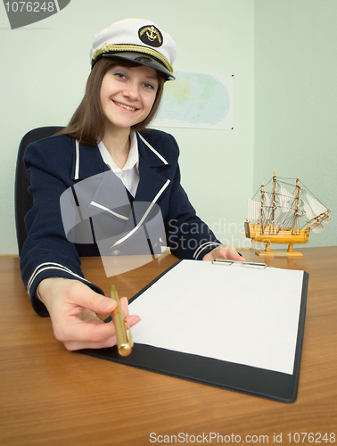 Image of Woman - captain suggests us to sign document