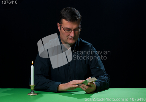 Image of Tarot reader