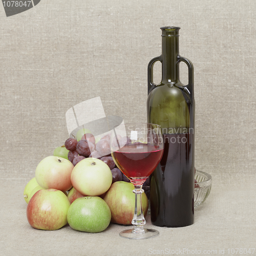 Image of Still-life from a bottle of wine and fruit