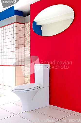 Image of Modern bathroom