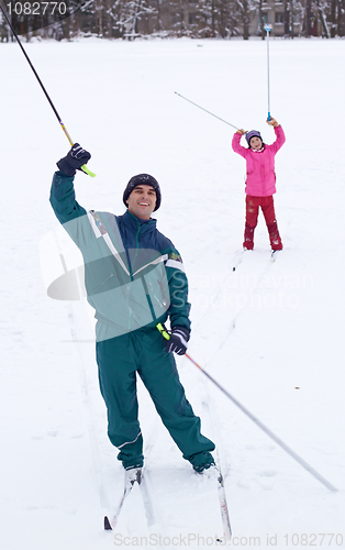 Image of Family Skiing