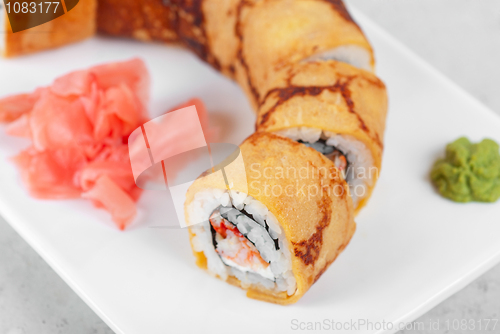 Image of omelette sushi