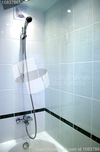 Image of Modern blue bathroom 