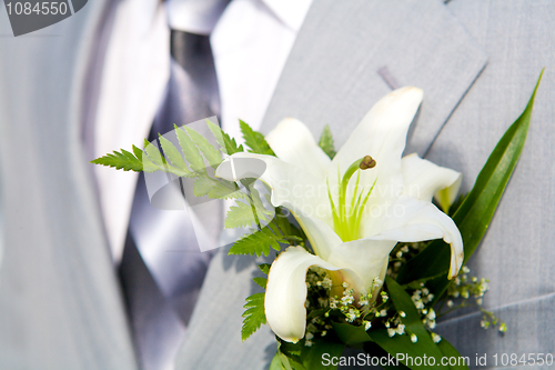 Image of buttonhole with lily