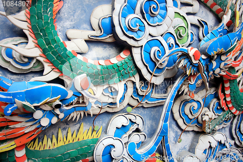 Image of chinese dargon sculpture 