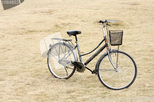 Image of Bicycle on gass field