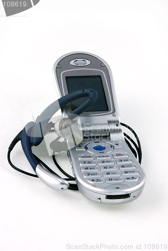 Image of Wireless phone and microphone.