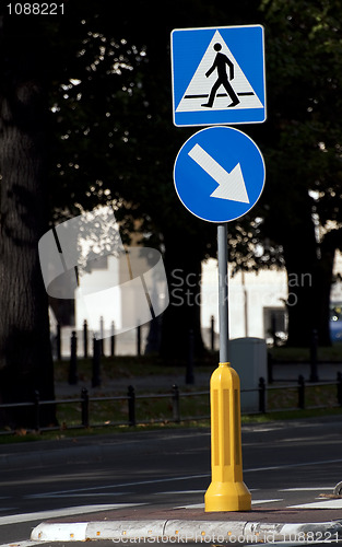 Image of Pedestrian crossing sign.