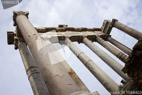 Image of Roman Saturne temple 