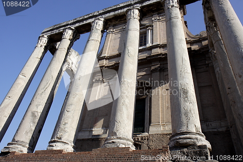 Image of Antonin and Faustine temple in Rome