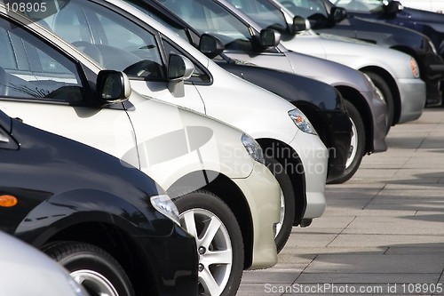 Image of Cars Formation