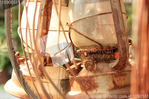 Image of rust and brocken kerosene lamp 