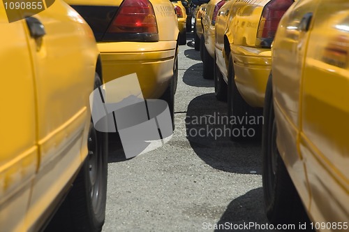Image of yellow taxis
