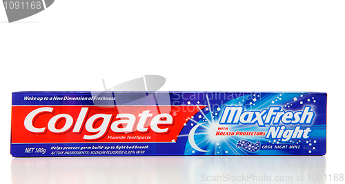 Image of Colgate Max Fresh Night Formula Toothpaste