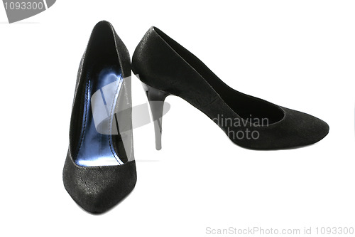 Image of black shoes 