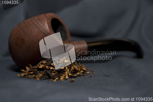 Image of Pipe and tobacco   