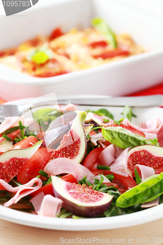 Image of Vegetable salad with fresh figs