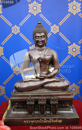 Image of Buddha statue