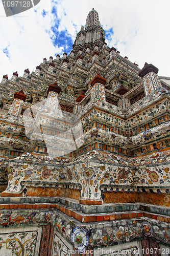 Image of detail of Wat Arun temple