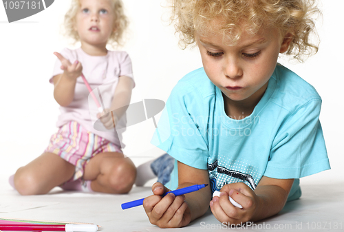 Image of kids play with colors