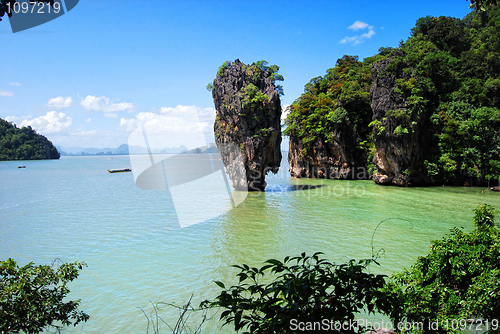 Image of james bond island in thailand