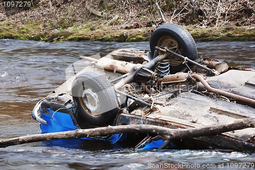 Image of car in the river 