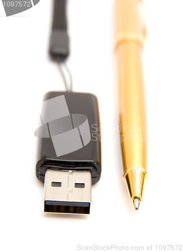 Image of Pen and flash drive 