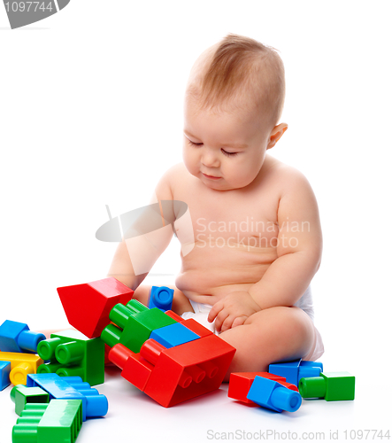 Image of Little boy with building bricks