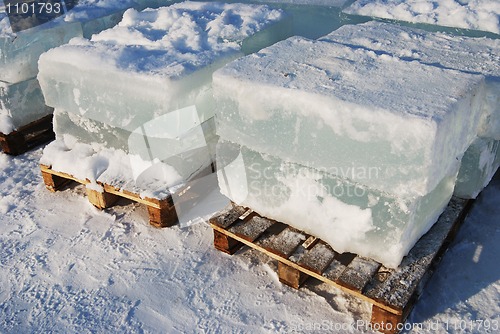 Image of big translucent ice blocs