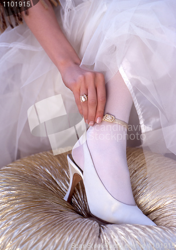 Image of bride's shoes