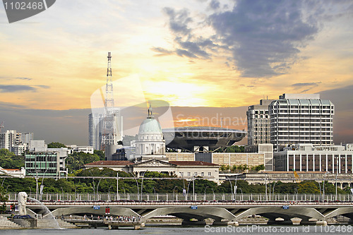 Image of Singapore Parliament Building and Supreme Law Court 