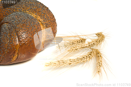 Image of Sweet bagel with poppy seeds and wheat corn