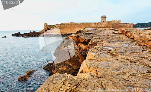 Image of le castella castle