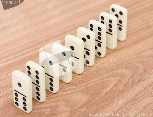 Image of A row from dominoes