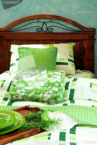 Image of Green bed 