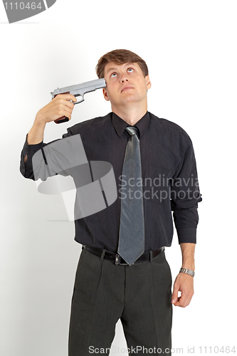 Image of Young man tries to shoot himself