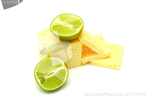 Image of Slices cheese with laime