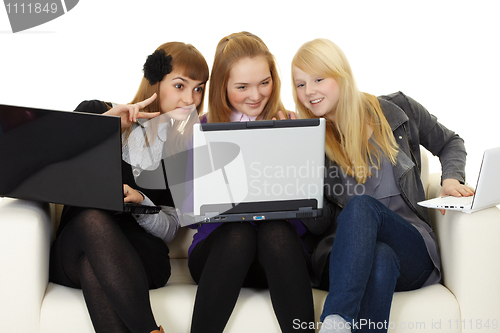 Image of Girls communicate on Internet with foreigners