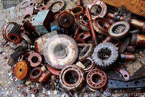 Image of lot of rusty gears