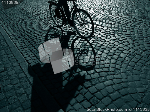 Image of Cyclist in the dark