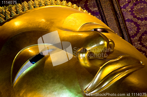 Image of close up of the reclining buddha