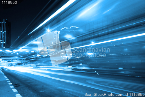 Image of traffic in city at night 
