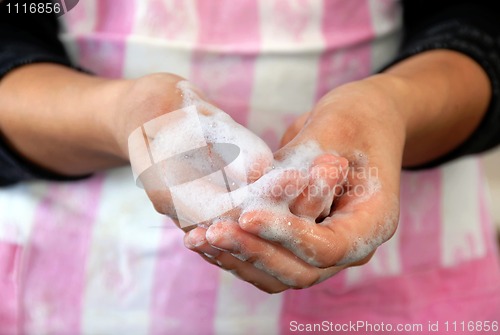 Image of Foamy hands