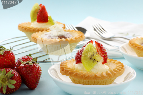 Image of Cream And Chocolate Tarts