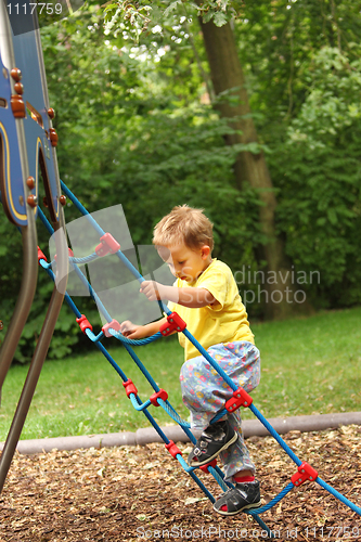 Image of Kid at playground 