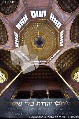 Image of Rumbach synagogue