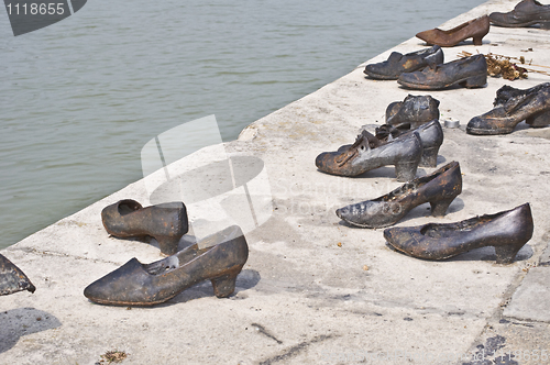 Image of Memorial at the Danube