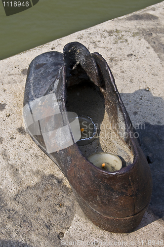 Image of Memorial at the Danube