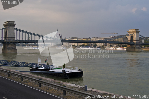 Image of Chain bridge