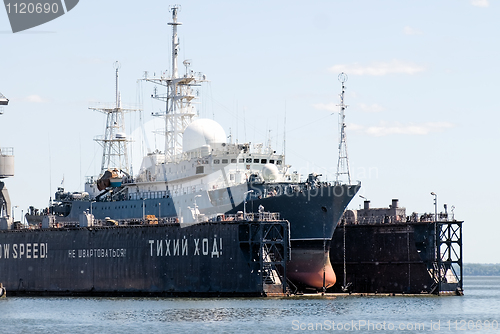 Image of A ship in Baltiysk dry dock